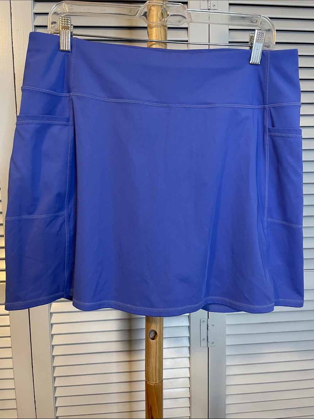NWOT Skechers Periwinkle Blue Athletic Skort with Side Pockets - Sz L